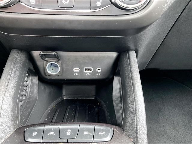 Used 2023 Black Chevrolet LT image 27