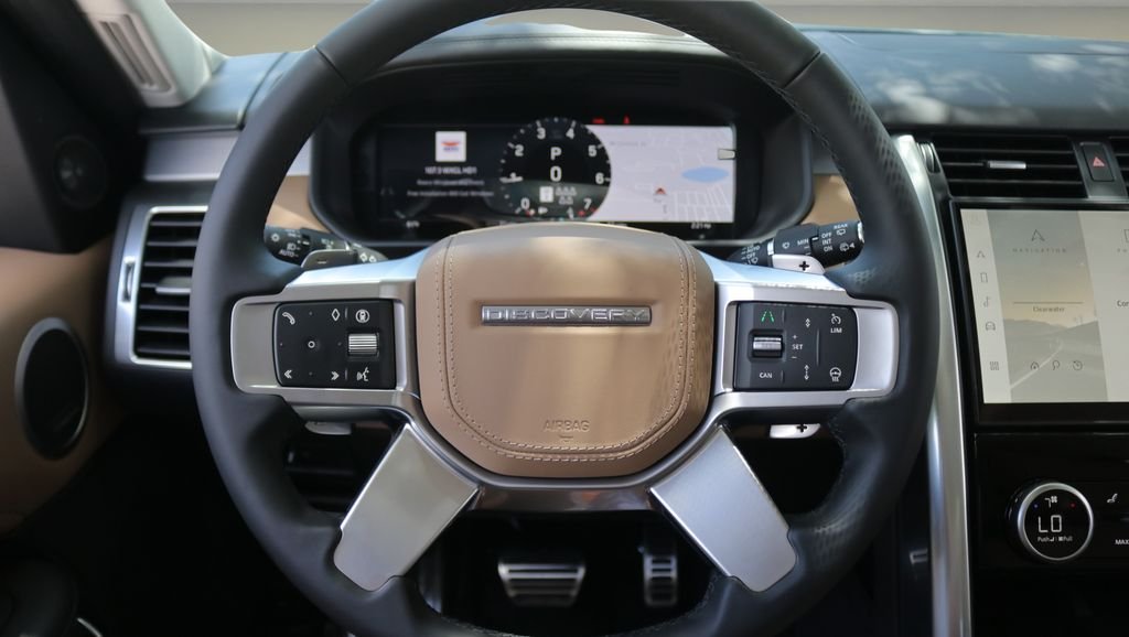 New 2026 Varesine Blue Land Rover  image 18