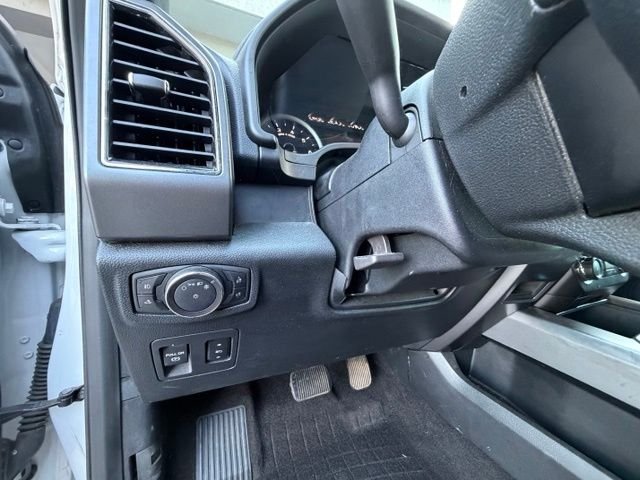 Used 2019 White Ford XLT image 11