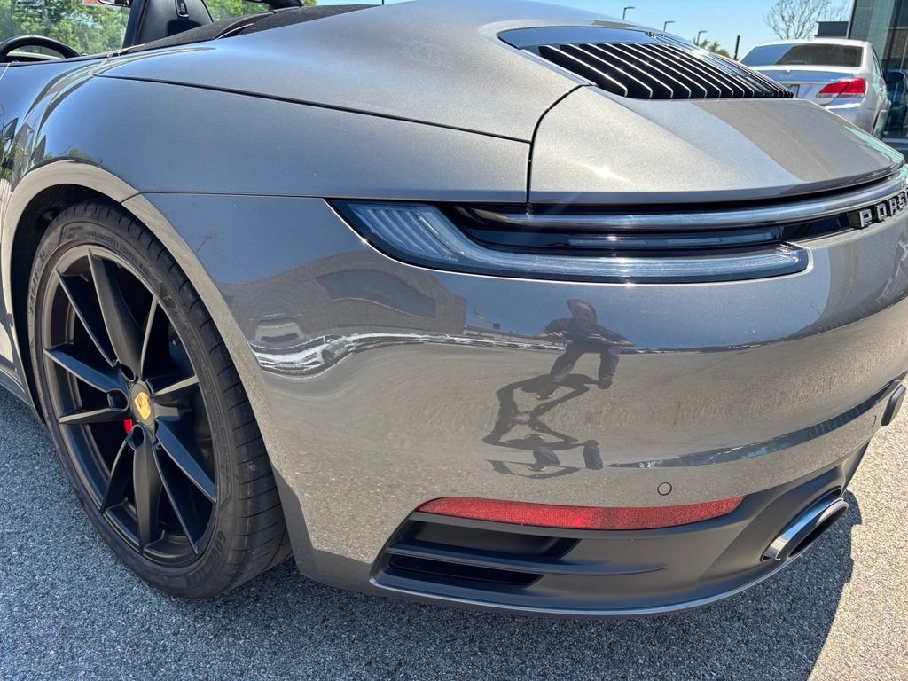 Used 2021  Porsche Carrera 4S image 22