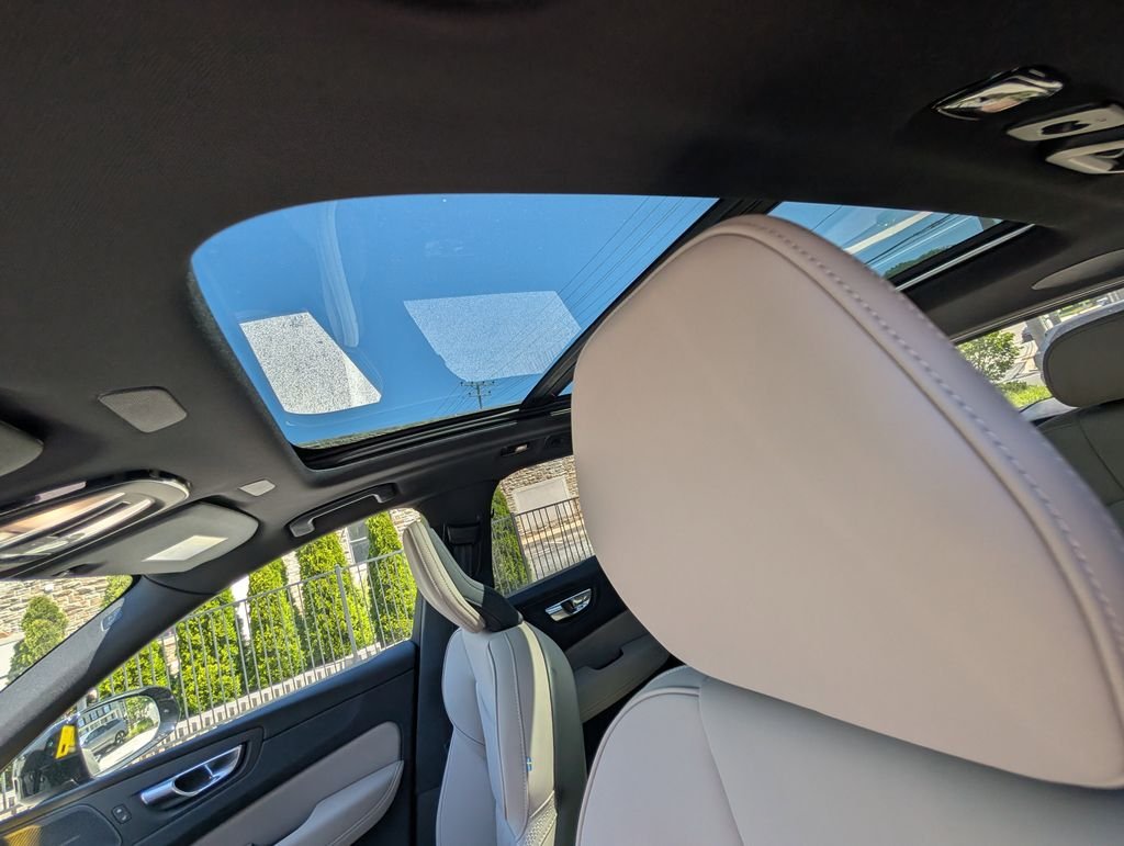 New 2026  Volvo T8 Plus image 15