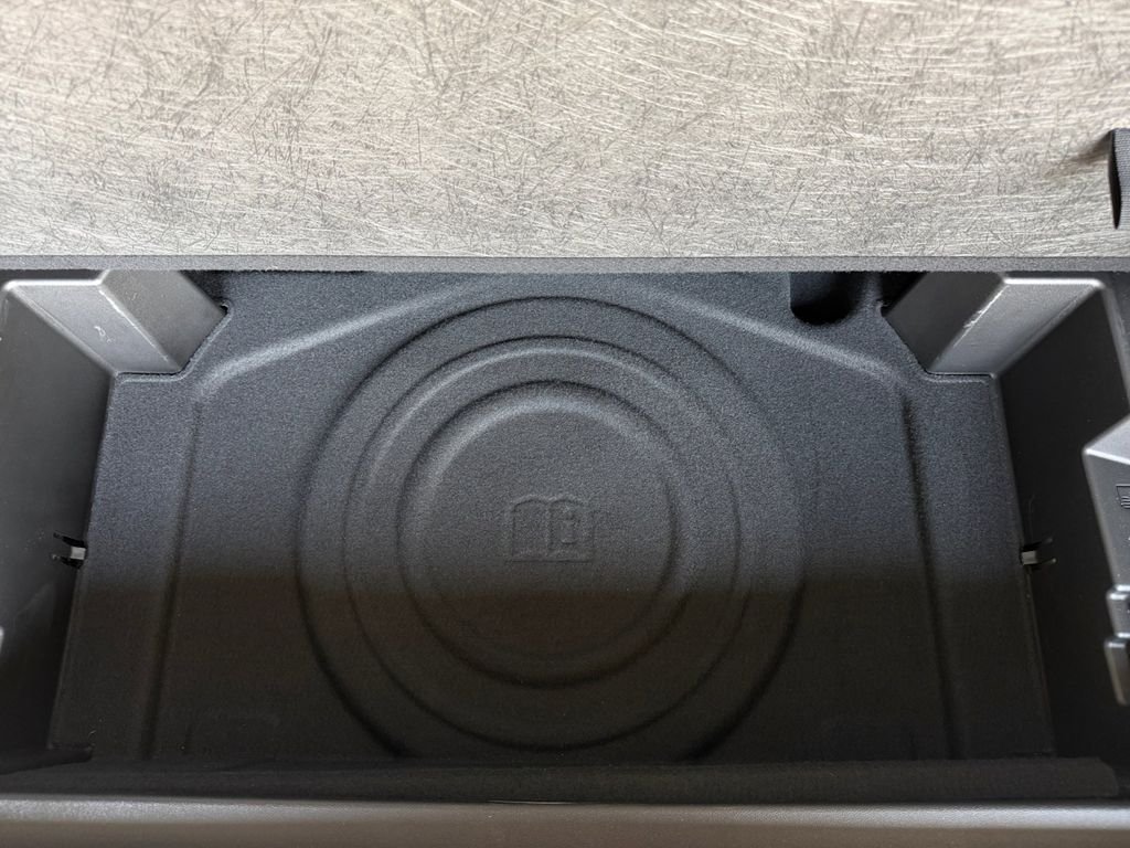 Used 2023 Gray Chevrolet Premier image 26