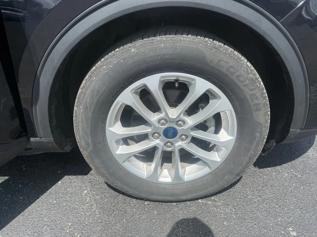 Used 2020 Black Ford SE image 50