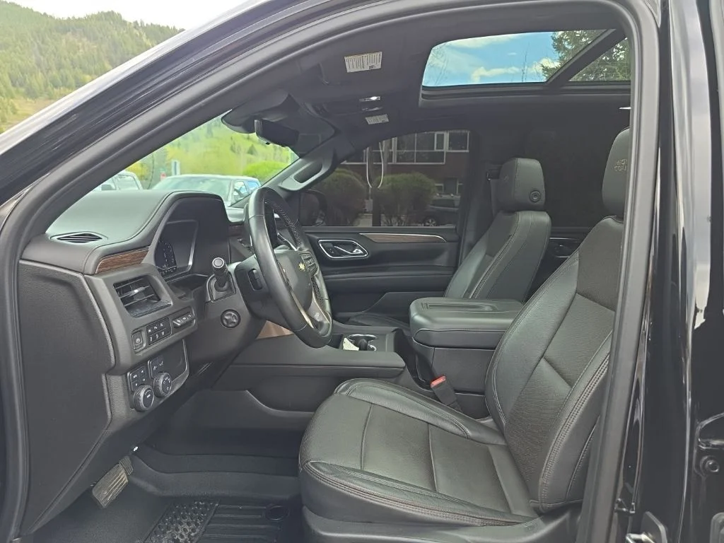 Used 2023 Black Chevrolet High Country image 10