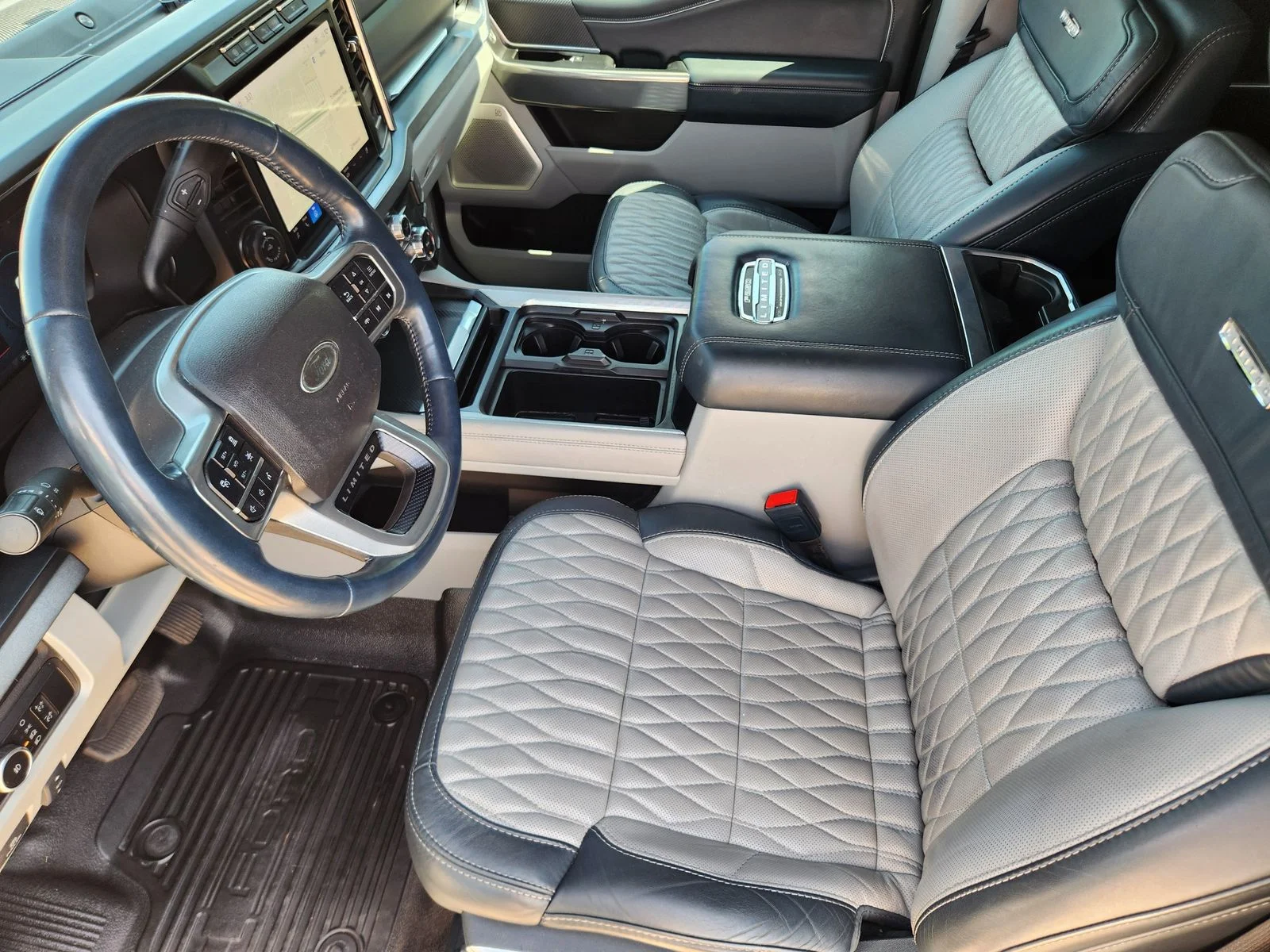 Used 2024 Black Ford Limited image 12