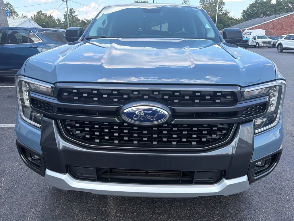 Used 2025 Azure Gray Metallic Ford XLT image 8