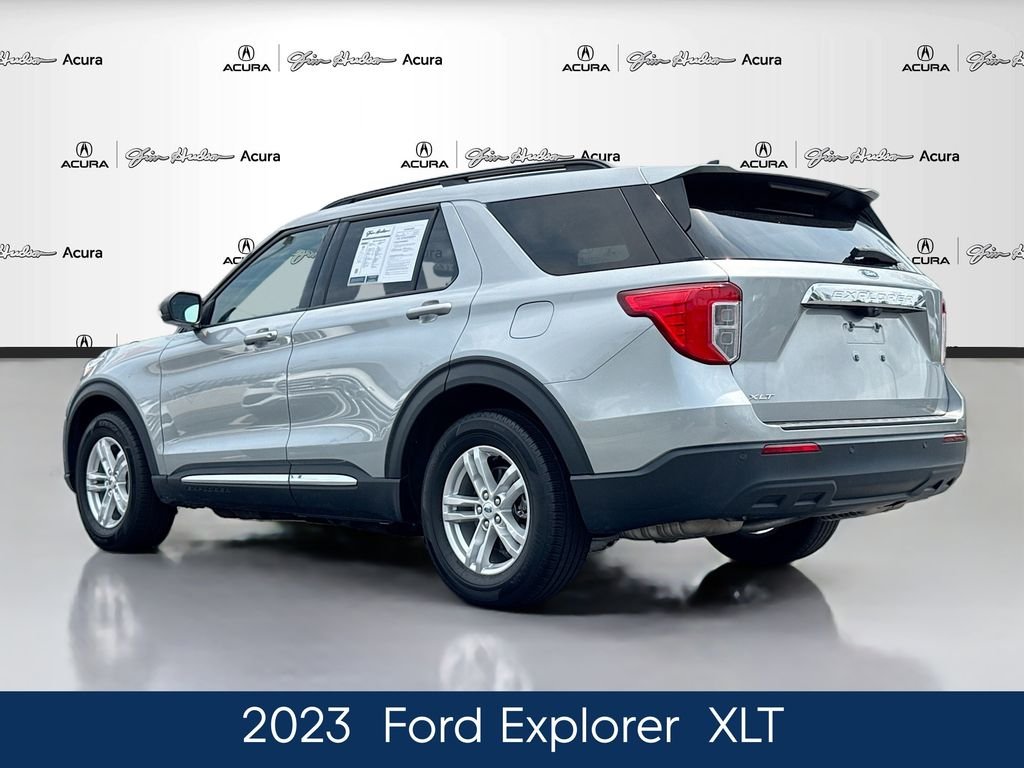 Used 2023 Silver Ford XLT image 5