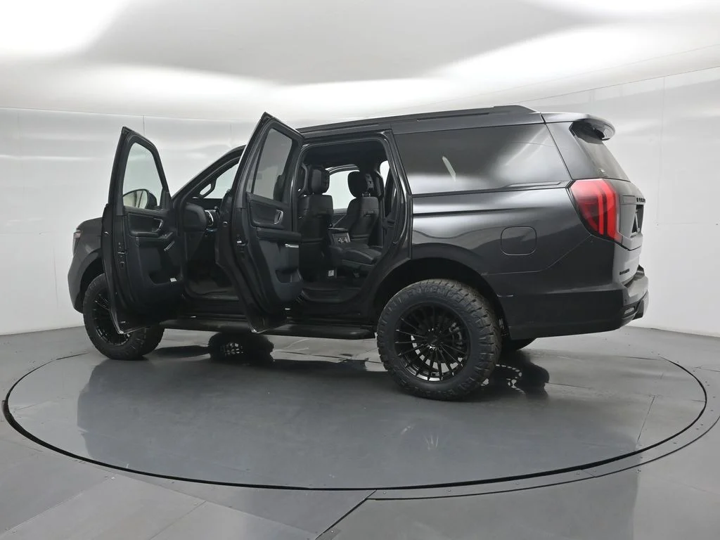 New 2026 Dark Matter Gray Metallic Ford Platinum image 32