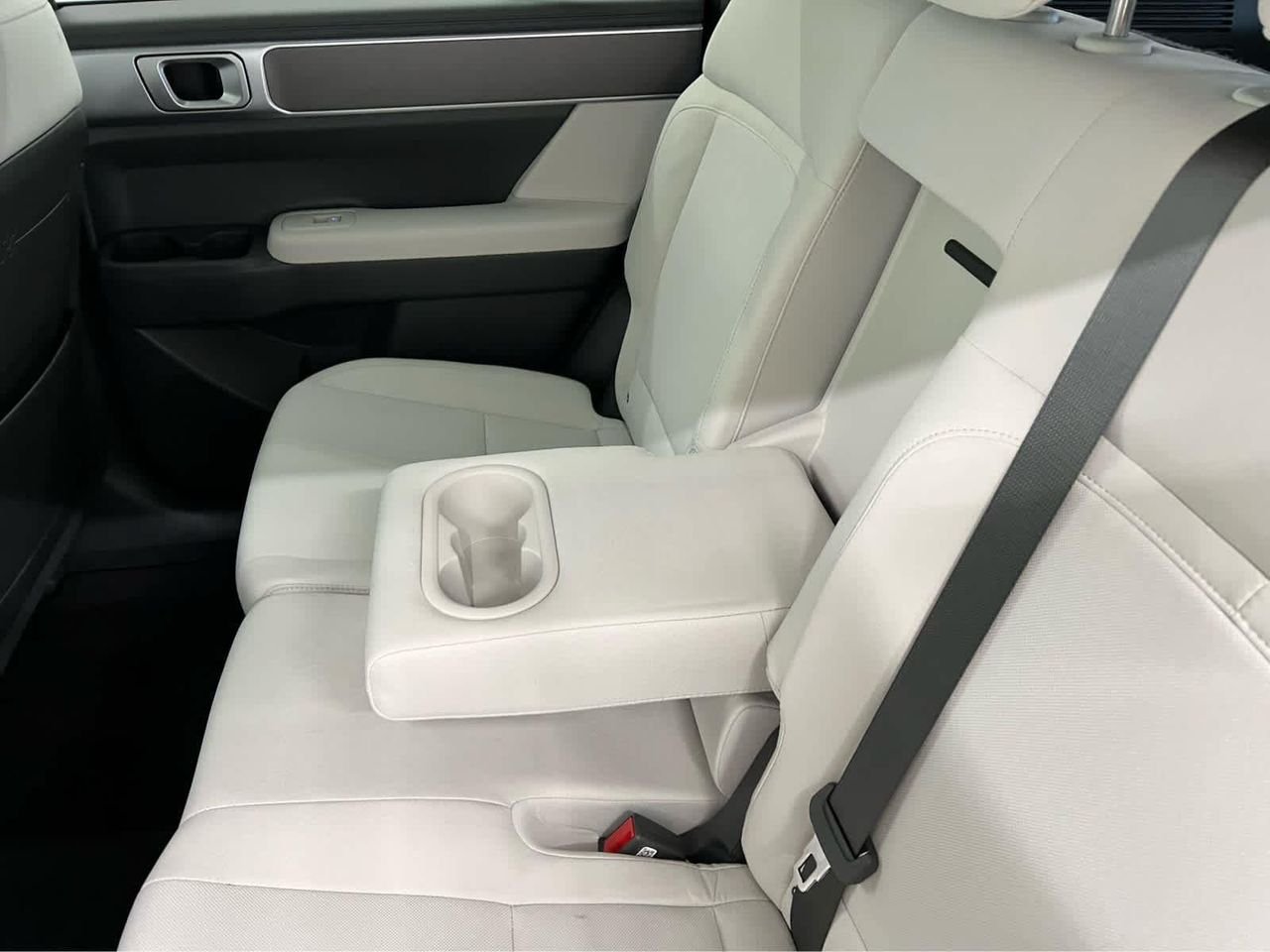 New 2026 Serenity White Hyundai SE image 29