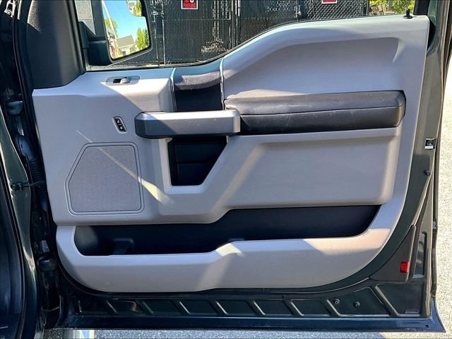 Used 2018 Gray Ford XLT image 19