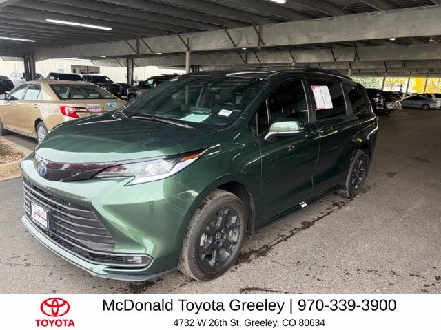 2025 Toyota Sienna WOODLAND EDITION Minivan Slide