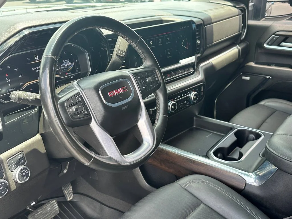 Used 2024 Black GMC SLT image 9