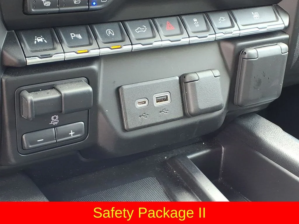 Used 2021 Black Chevrolet High Country image 12