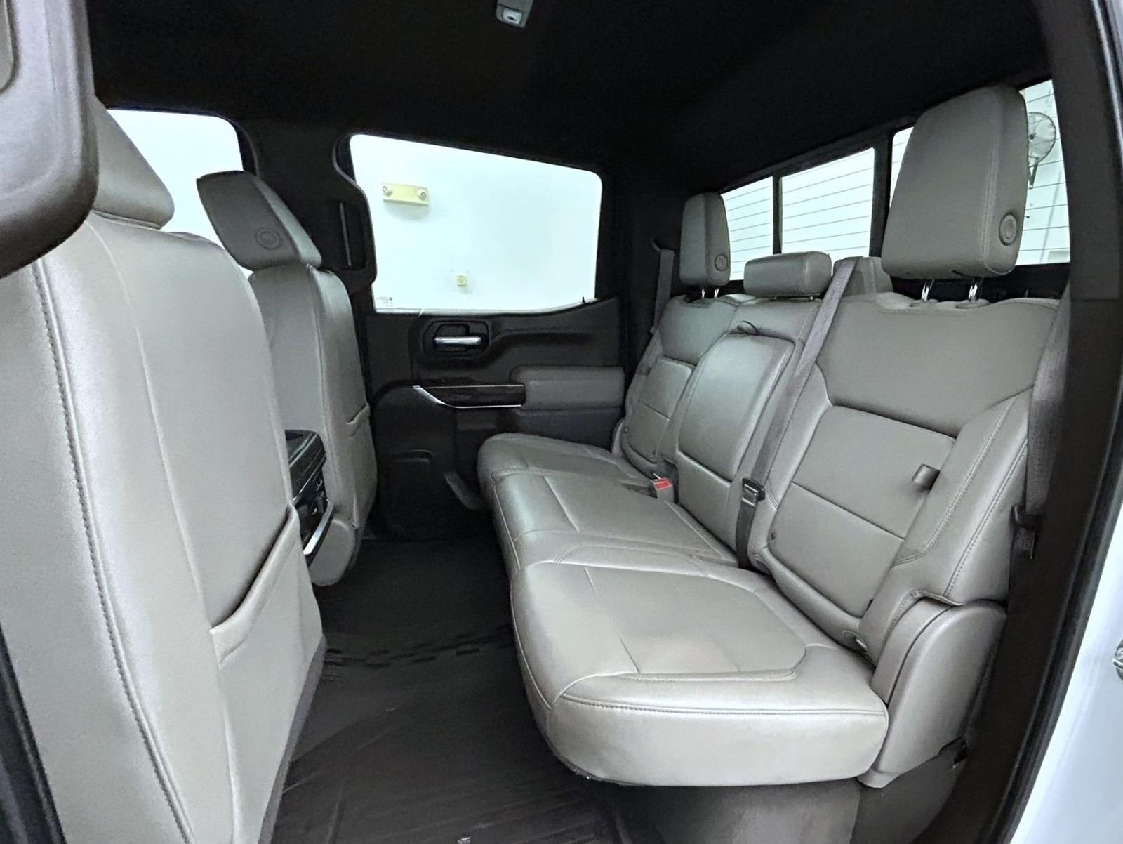 Used 2021 White GMC SLT image 19