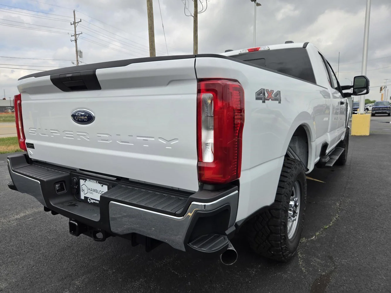 New 2026 Oxford White Ford XL image 26