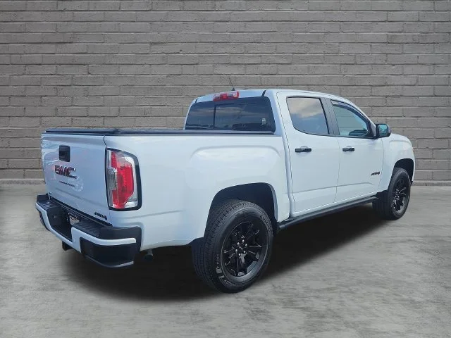Used 2021 SUMMIT WHITE GMC 4WD AT4 w/Leather image 6