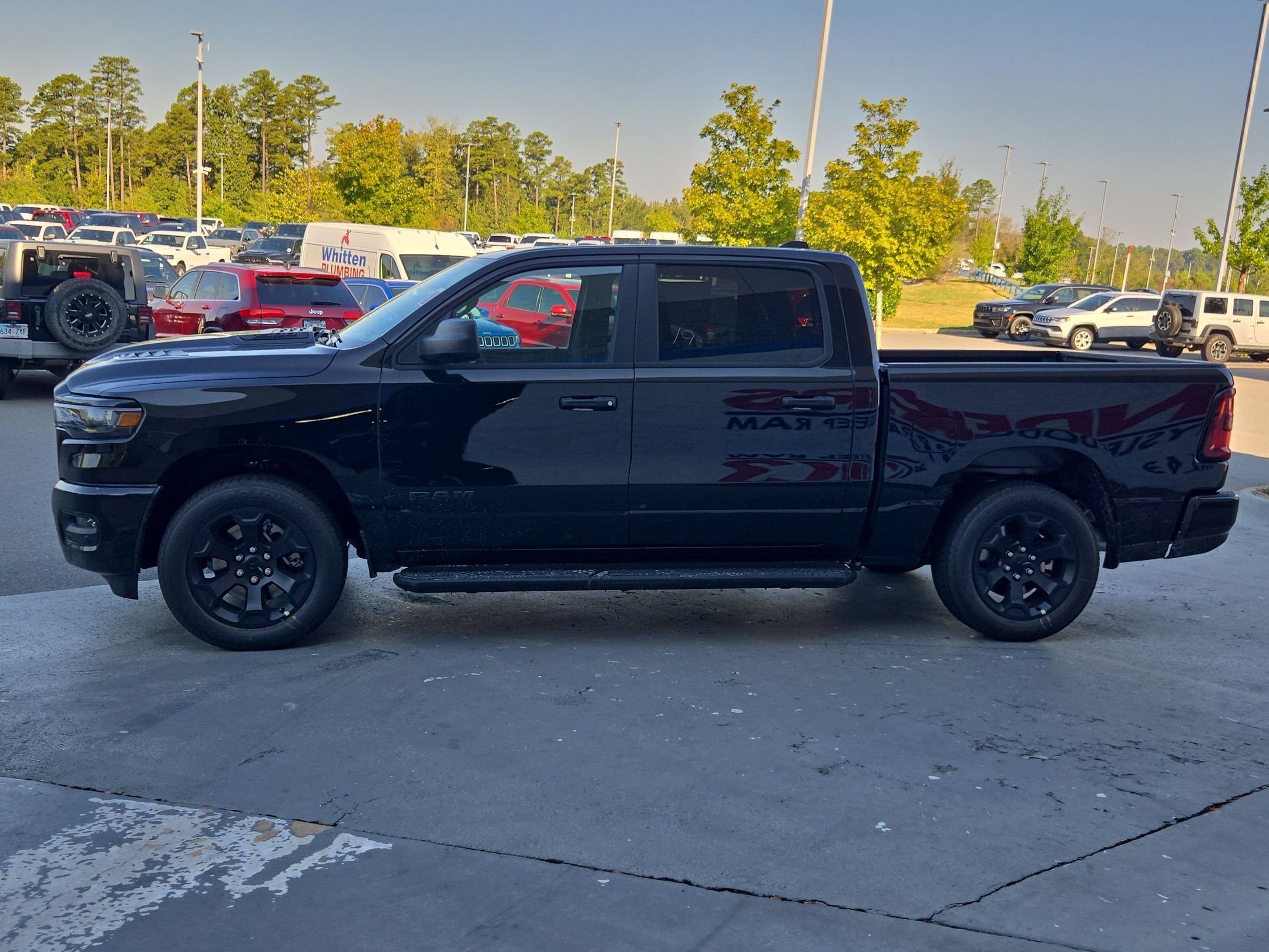 New 2026 Diamond Black Crystal Pearl-Coat Exterior Paint RAM Express image 4