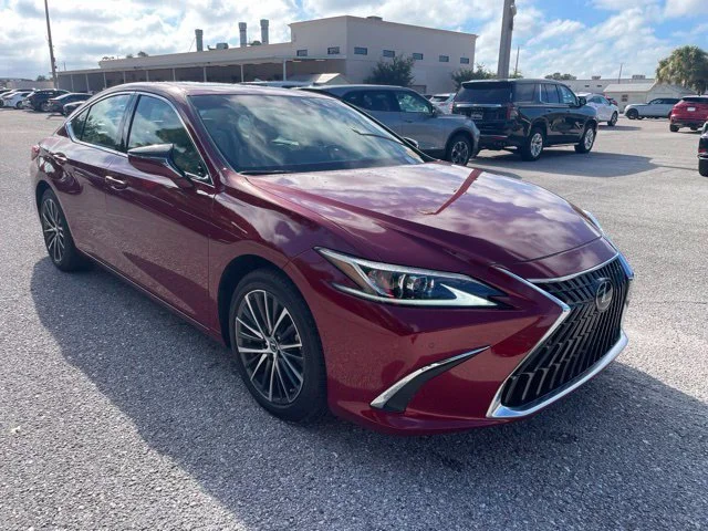 Certified Used 2025 Matador Red Mica Lexus ES 350 image 1