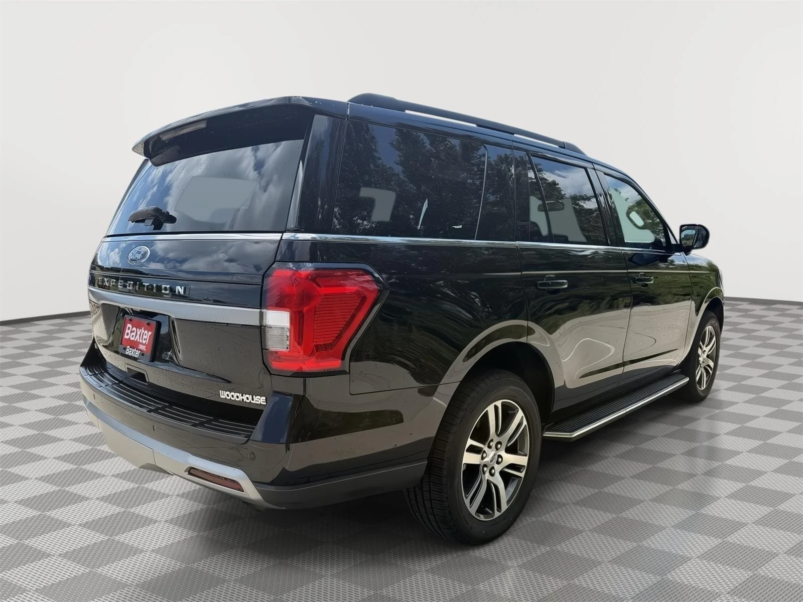 Certified Used 2023 Agate Black Ford XLT image 7