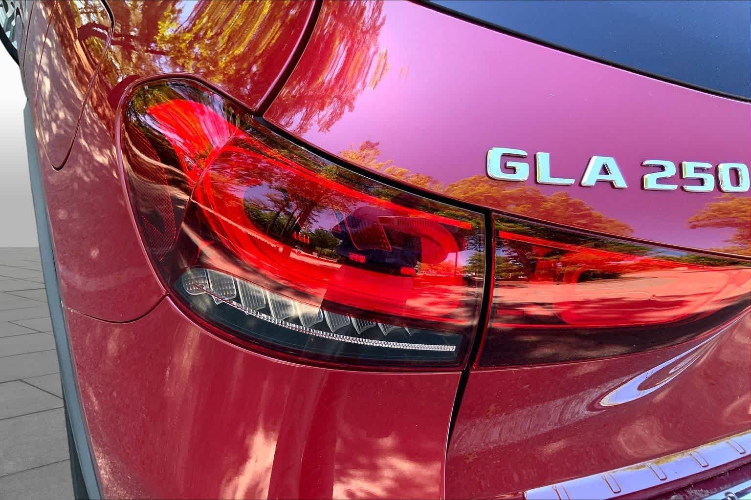 Used 2021 Patagonia Red Metallic Mercedes-Benz GLA 250 image 27
