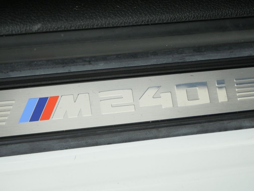 Used 2018 Alpine White BMW M240i image 24