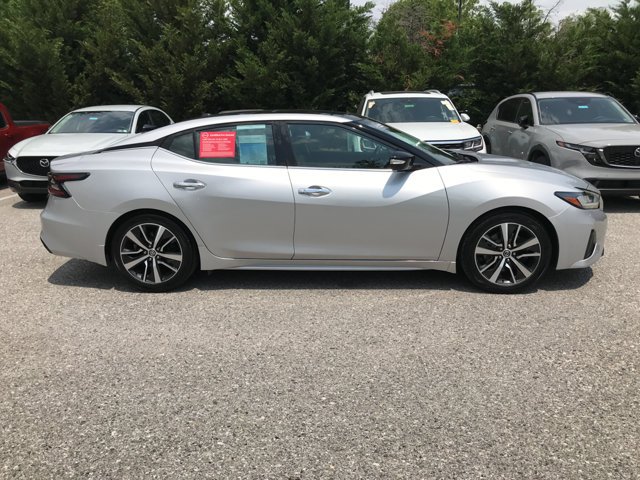 Used 2020 Brilliant Silver Metallic Nissan SL image 8
