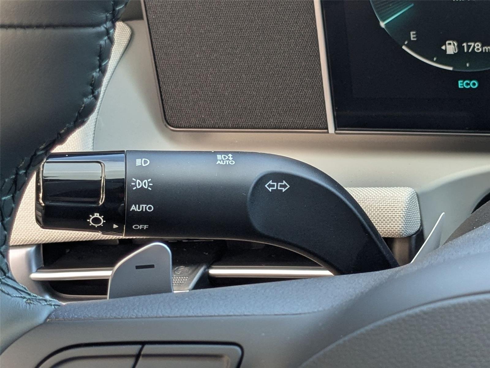 New 2026 Ecotronic Gray Hyundai Limited image 13