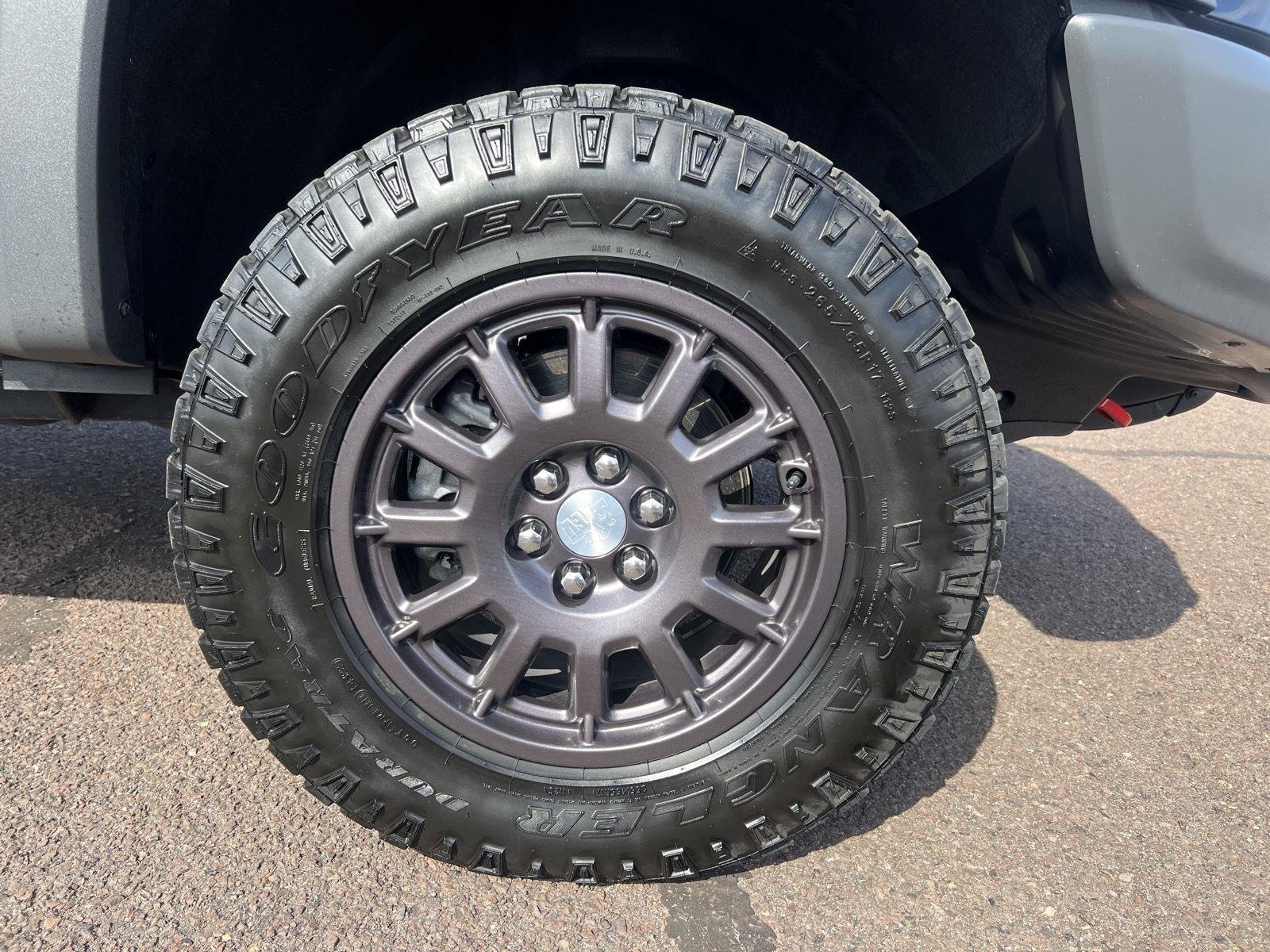 2022 Chevrolet Colorado ZR2 - Photo 12