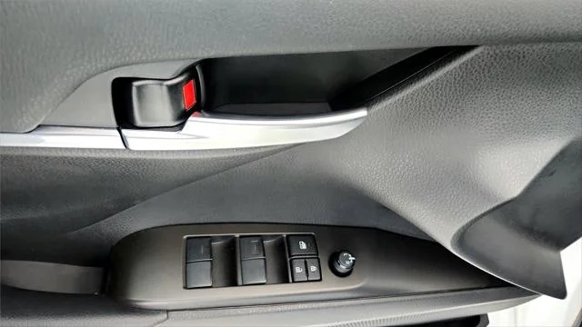 2023 Toyota Camry LE - Photo 30