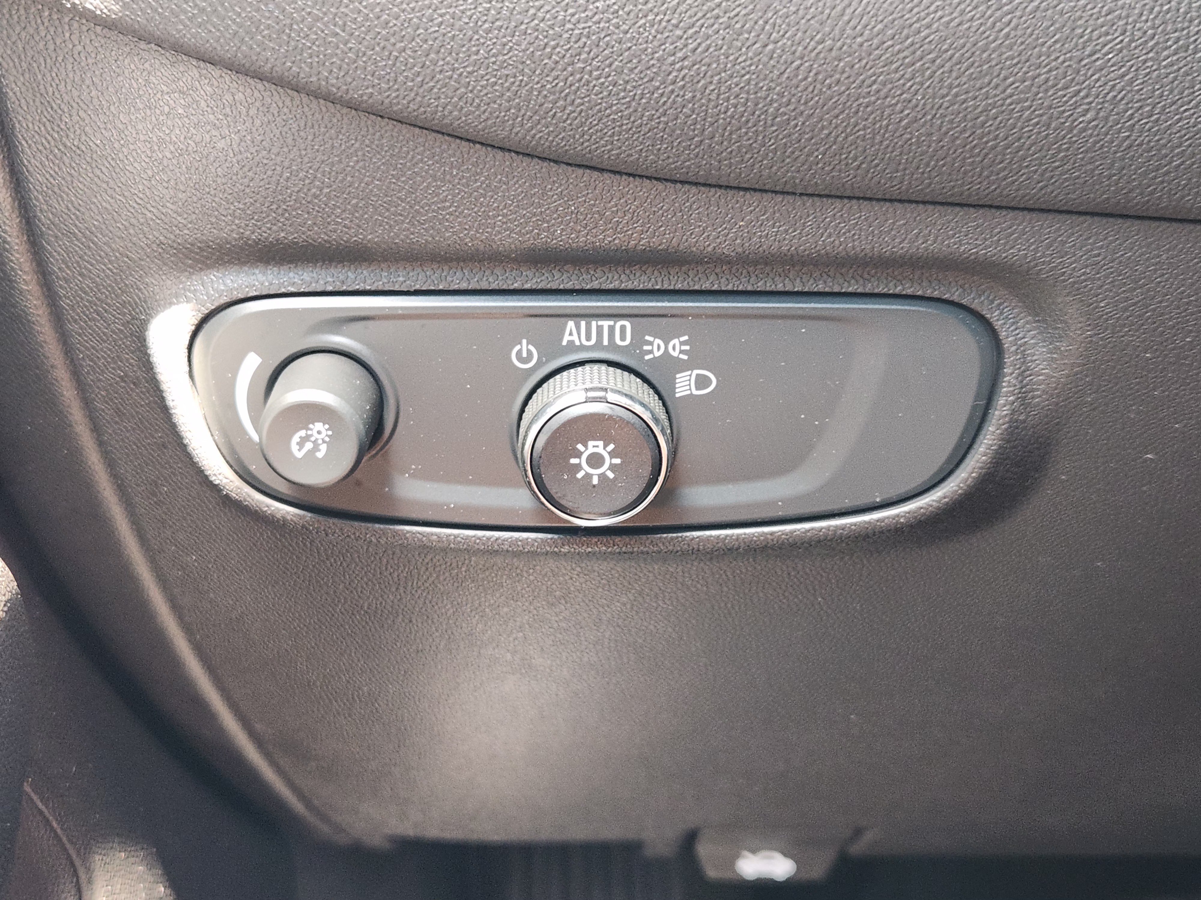 Used 2021 SILVER ICE METALLIC Chevrolet LS image 22