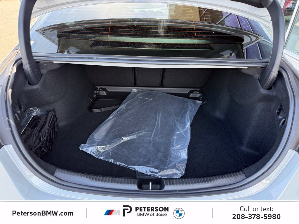 Used 2025  Mercedes-Benz C 300 image 9