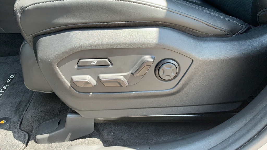 Used 2024 Silver Hyundai Calligraphy image 18