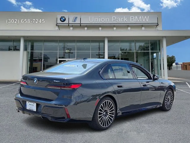 Used 2026 Dravit Grey Metallic BMW 740i xDrive image 4