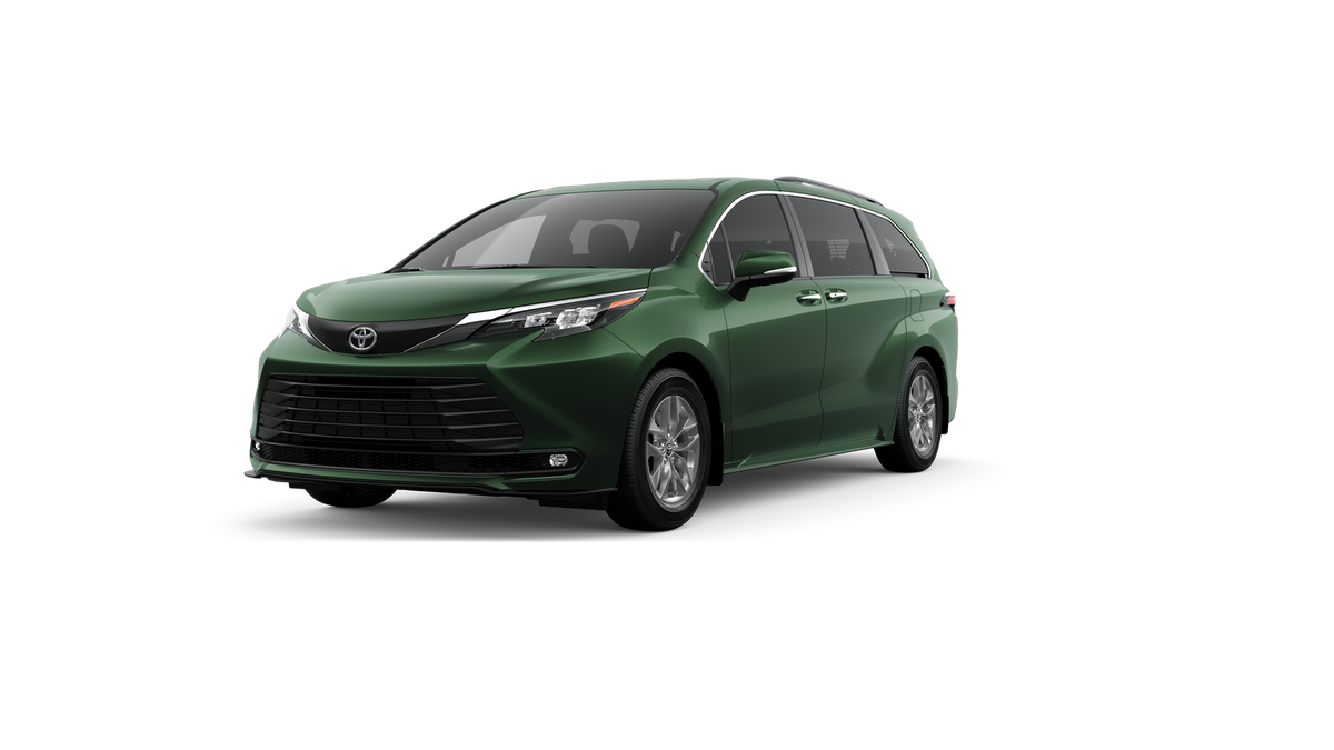 2026 Toyota Sienna XLE 7-Passenger Hybrid FWD's photo