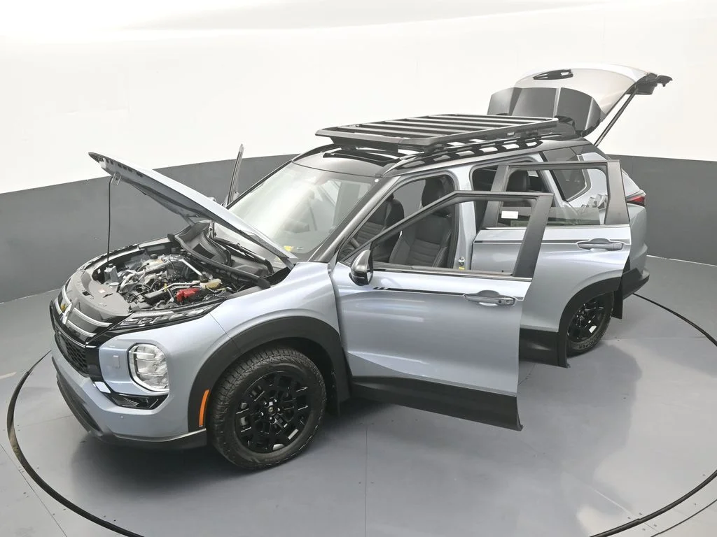 2025 Mitsubishi Outlander Trail Edition - Photo 76