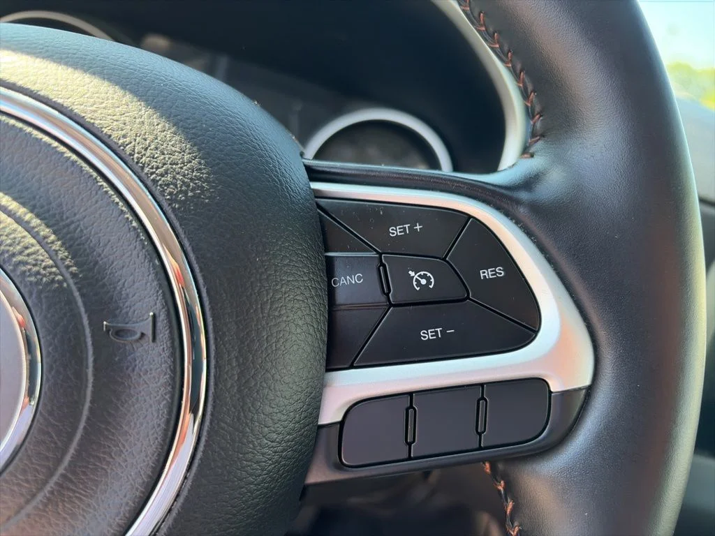 Certified Used 2020 Red Jeep Latitude image 24