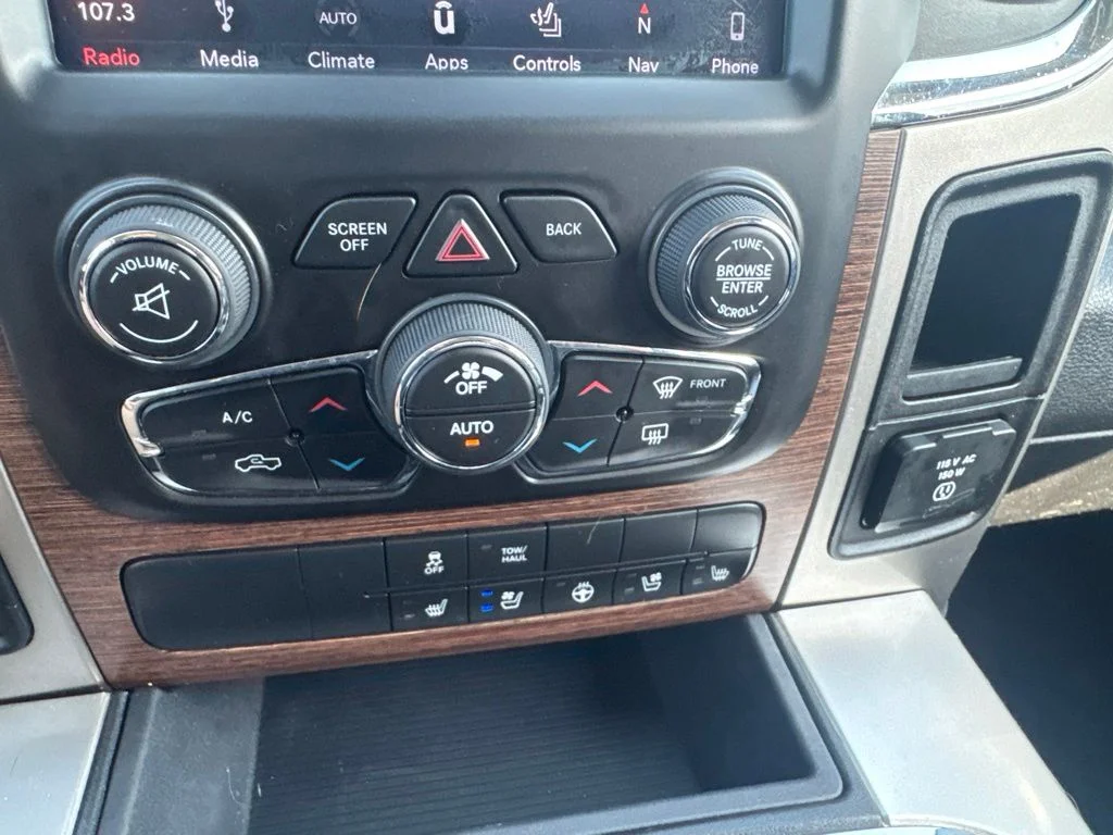 Certified Used 2018 Brilliant Black Crystal Pearlcoat Ram Laramie image 7