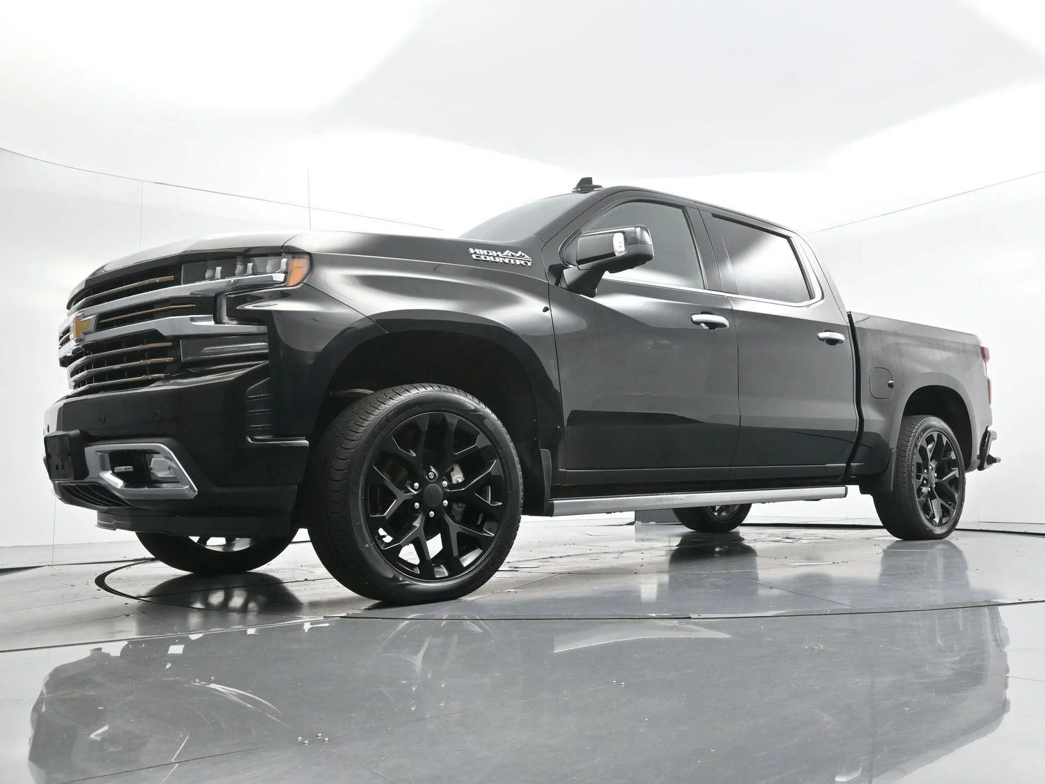 Used 2019 BLACK Chevrolet High Country image 45