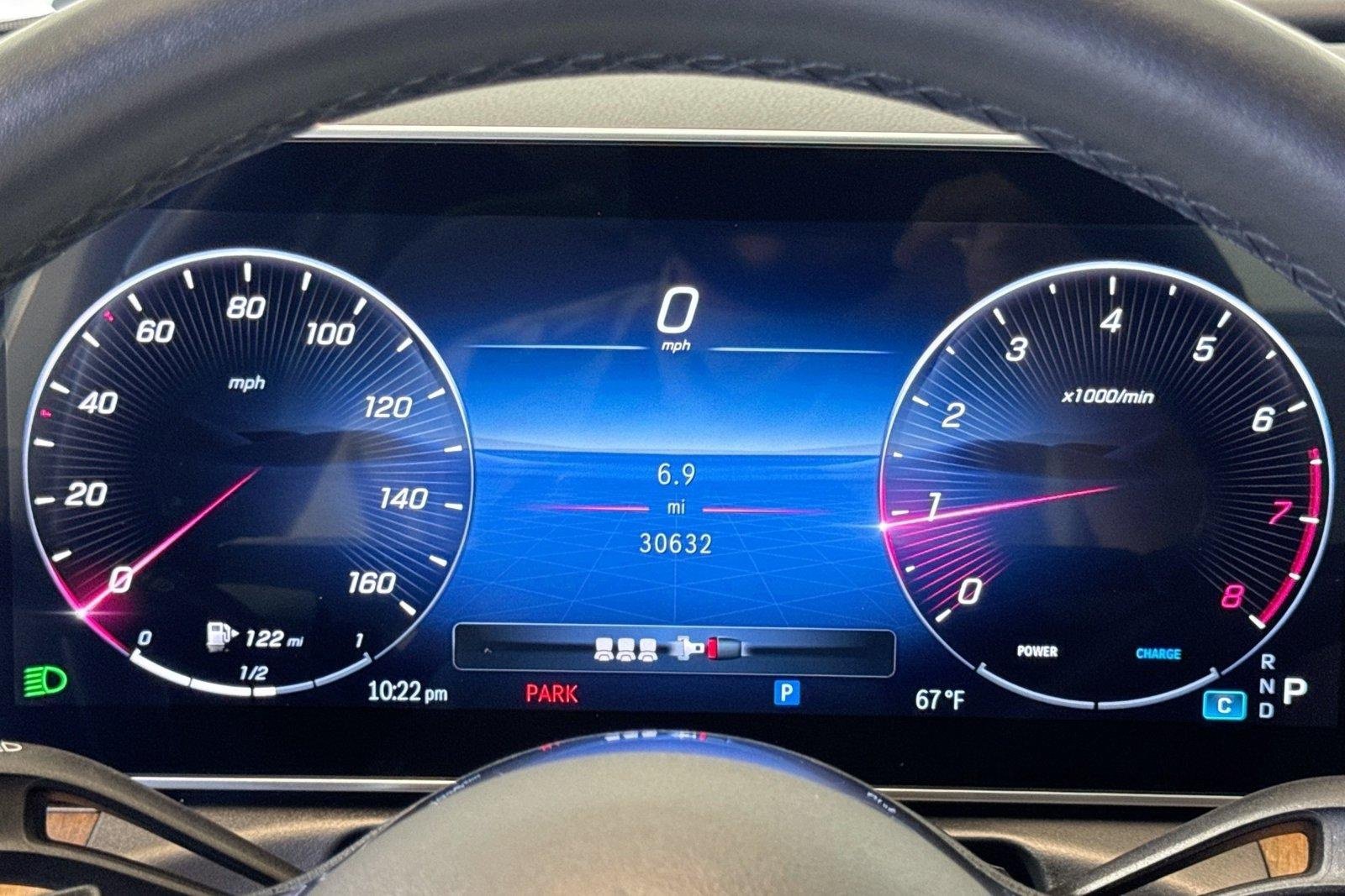 Used 2023 Polar White Mercedes-Benz C 300 image 12