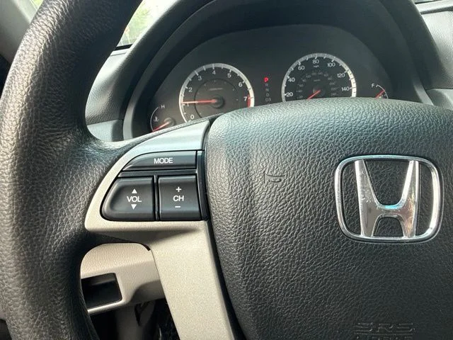 Used 2012 Silver Honda LX image 22