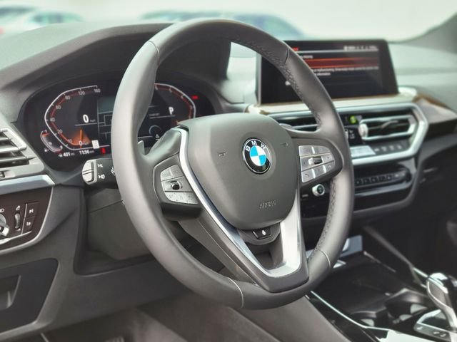 Used 2024 Gray BMW xDrive30i image 22