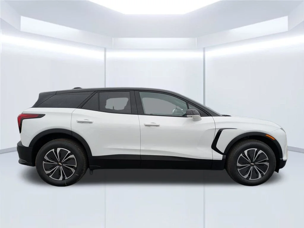 2026 Chevrolet Blazer EV LT - Photo 8