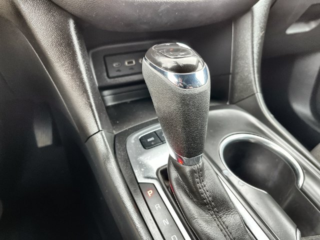 Used 2020 White Chevrolet LT image 23