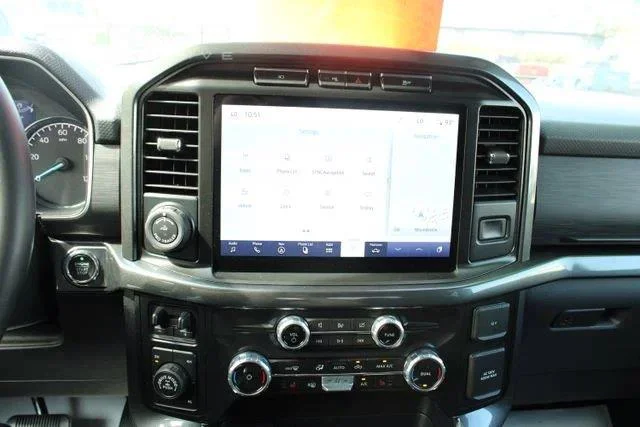 Used 2023 Oxford White Ford XLT image 10