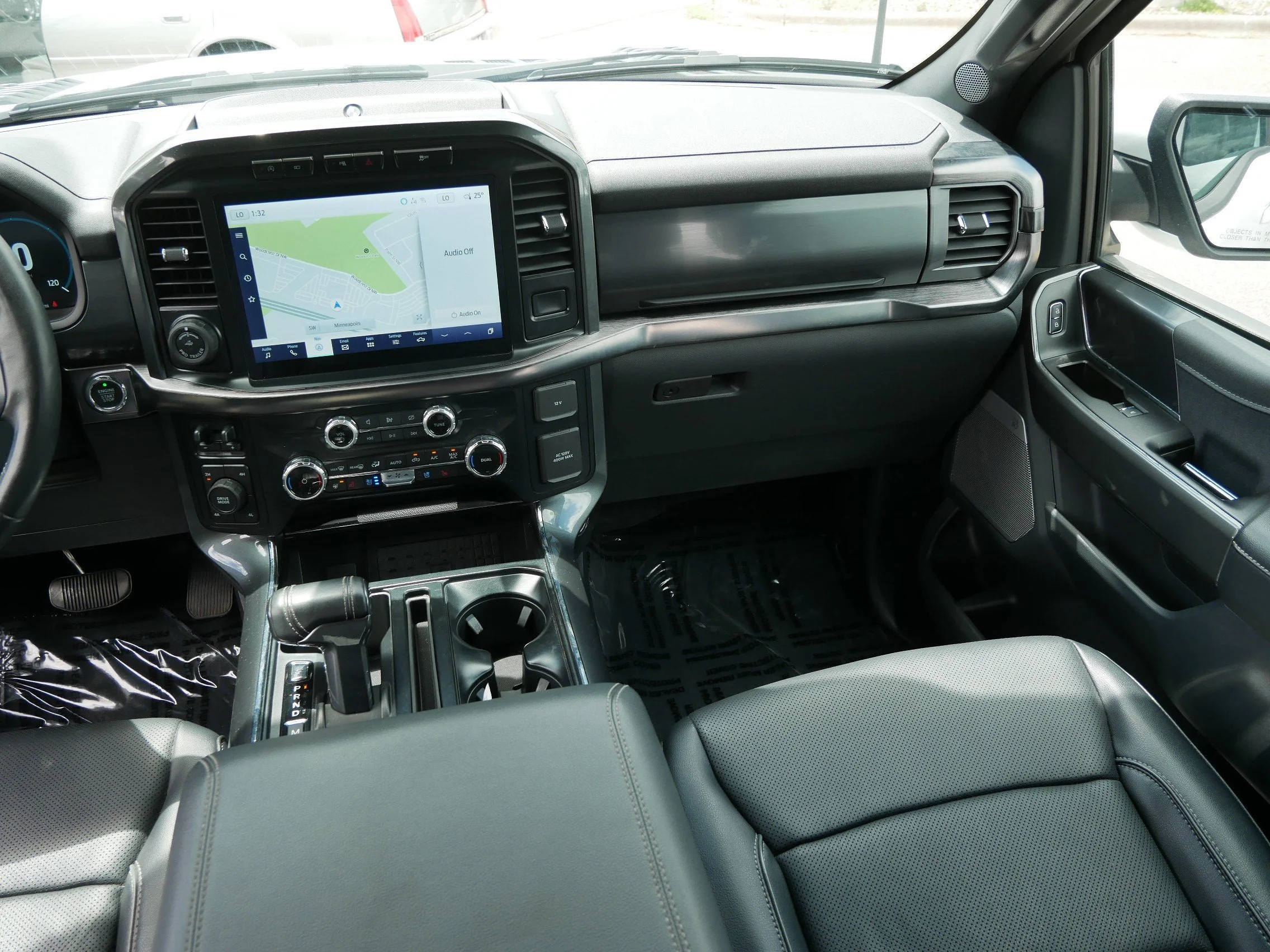 Used 2023 Oxford White Ford LARIAT image 11