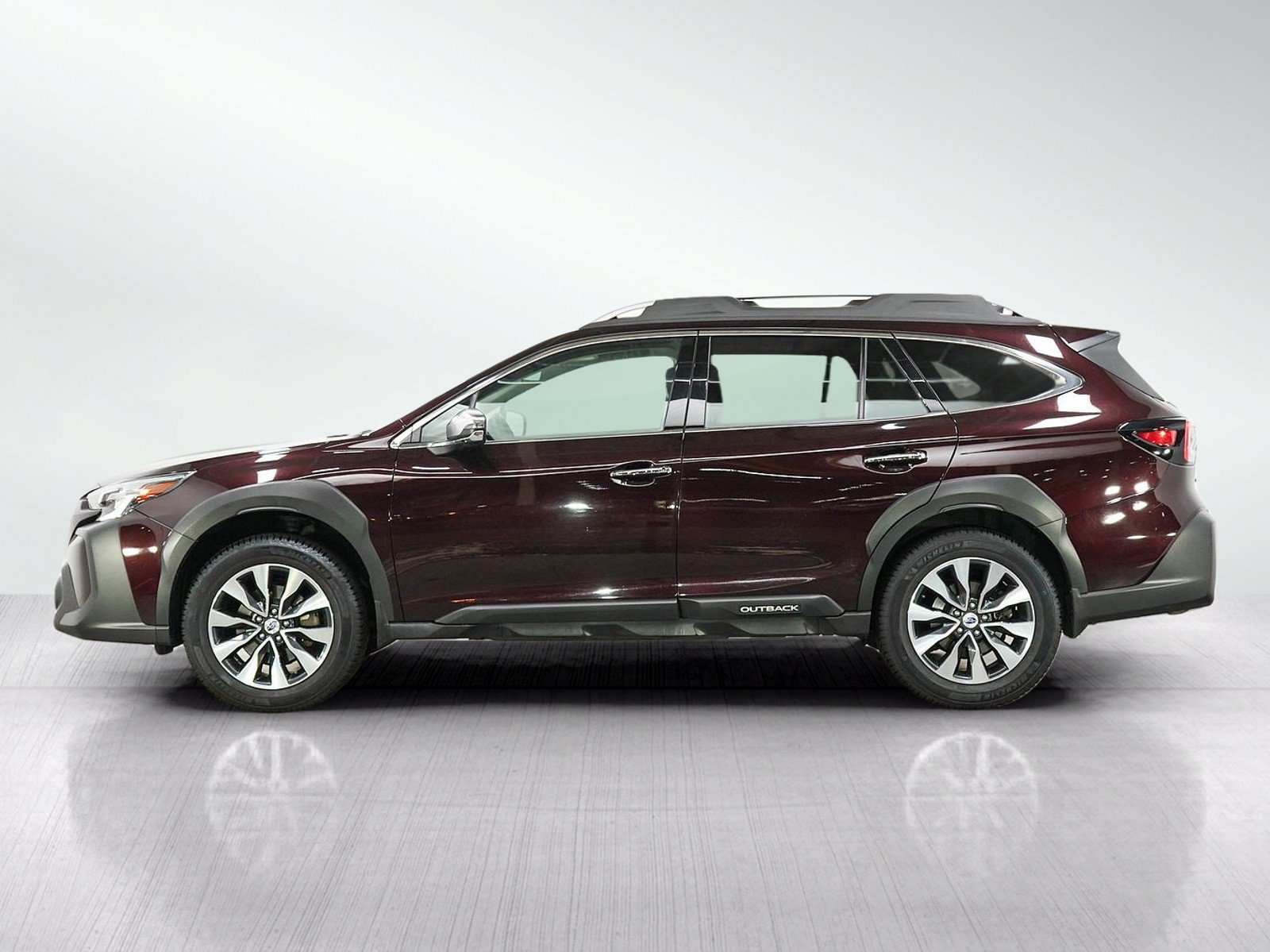 Used 2023 Subaru Outback Touring with VIN 4S4BTGPD9P3199362 for sale in Burnsville, Minnesota