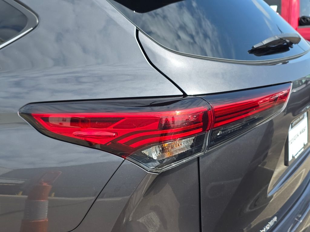 Used 2023 Gray Toyota L image 15