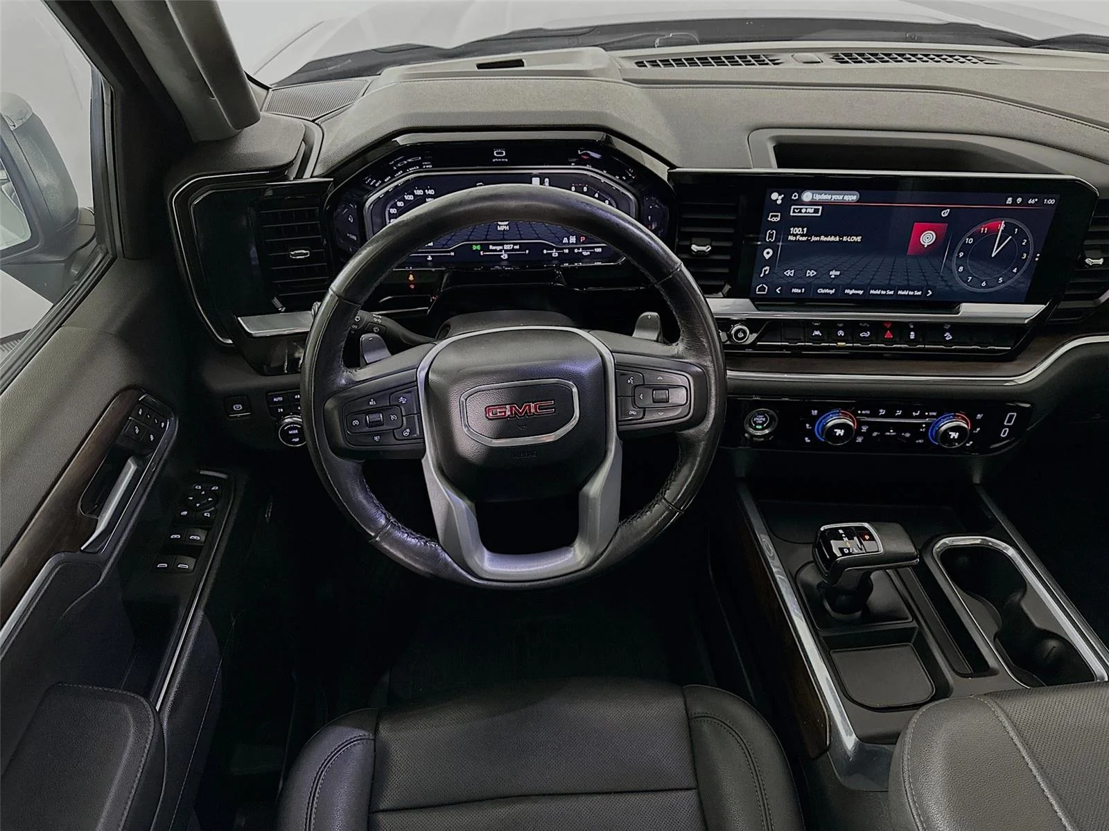 Used 2023 GMC Sierra 1500 SLT with VIN 3GTUUDE82PG206566 for sale in Winona, Minnesota