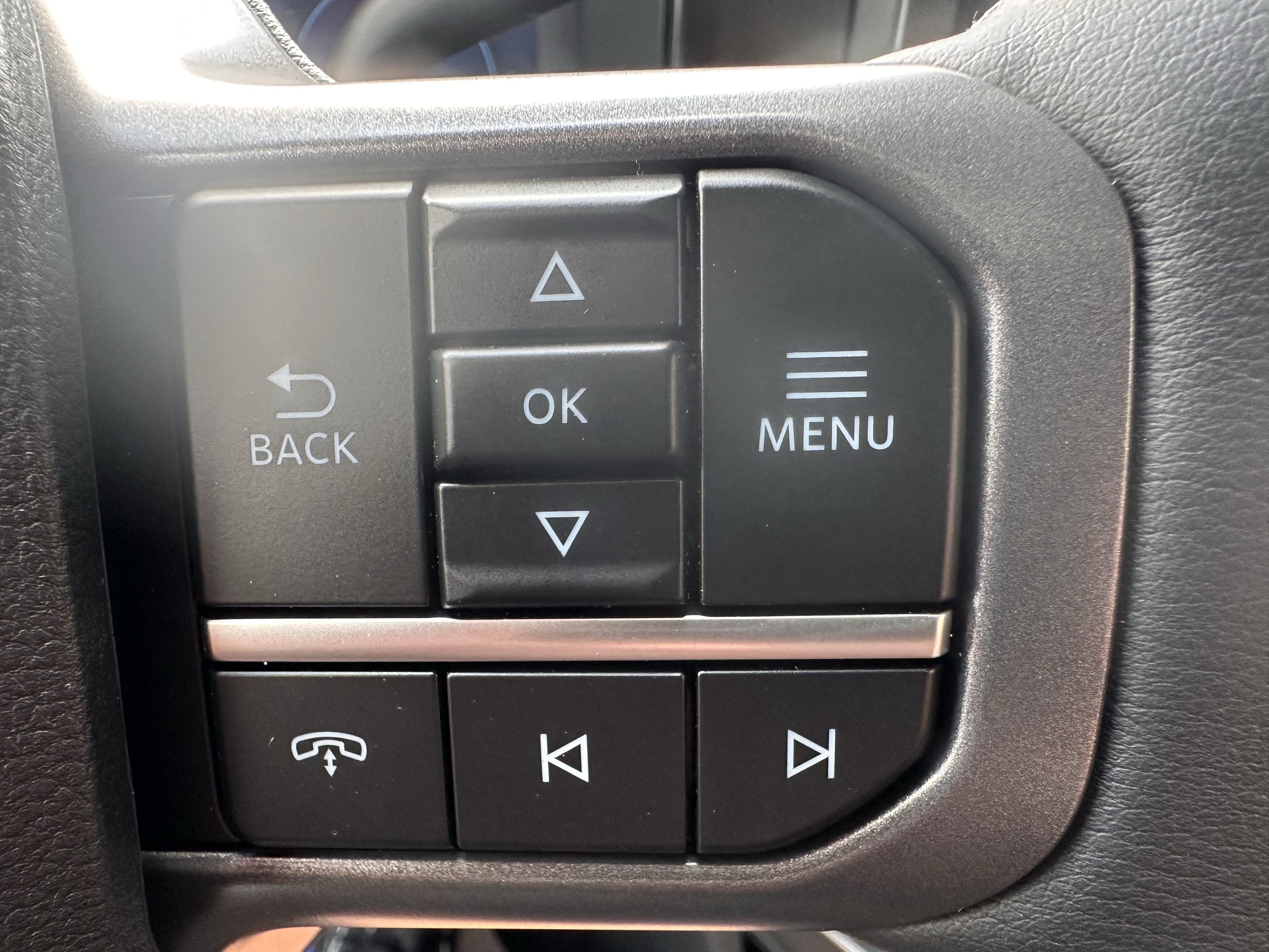 Used 2026 Agate Black Metallic Ford LARIAT image 25