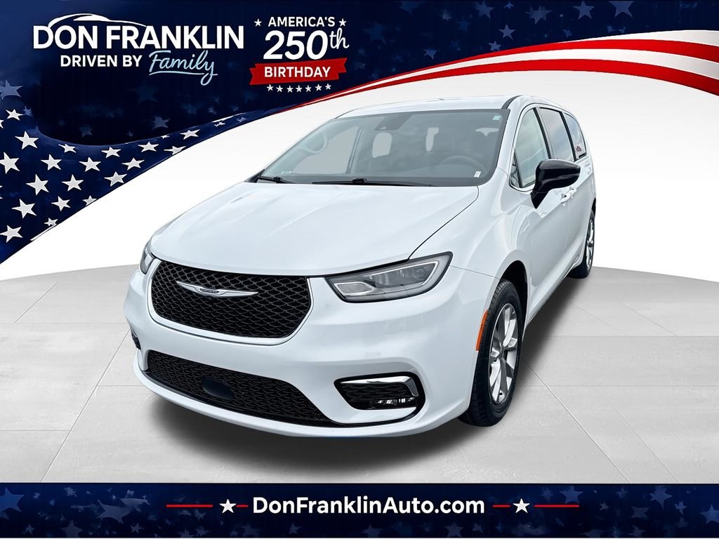 Used 2024 White Chrysler Touring L image 1